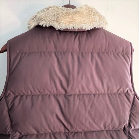 L.L. Bean Goose Down Filled Puffer Vest Removable Faux Fur Collar Size L - Picture 12 of 13